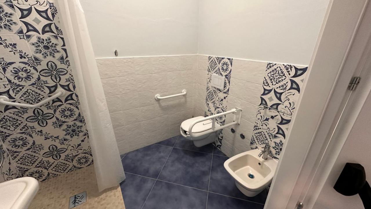 Hotel La Giara Zambrone Eksteriør billede