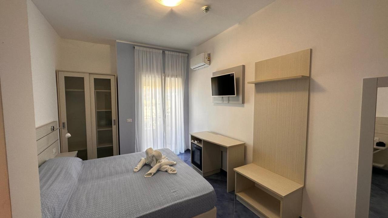 Hotel La Giara Zambrone Eksteriør billede