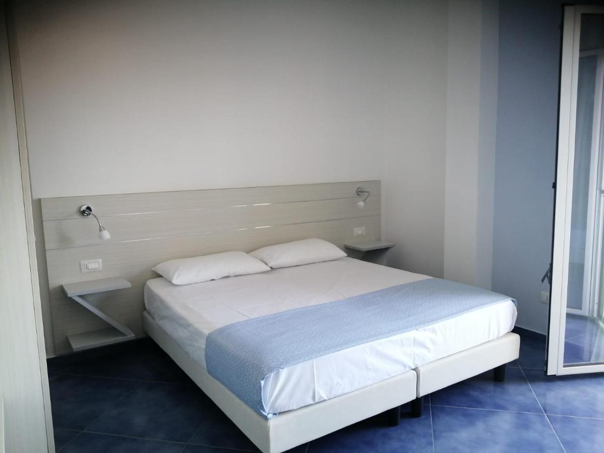 Hotel La Giara Zambrone Eksteriør billede